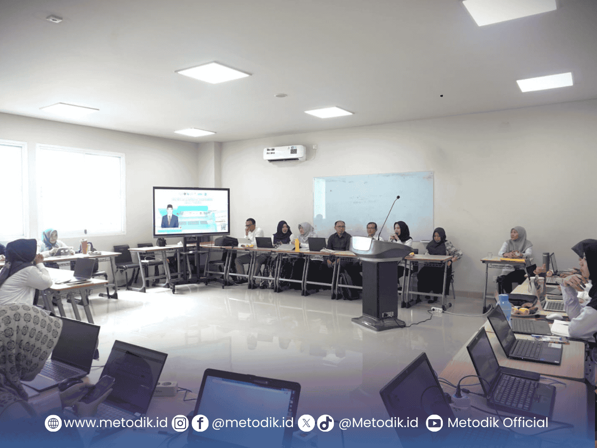 Siapkan Dosen Bilingual, Fakultas Saintek UIN RIL Gelar EMI Training