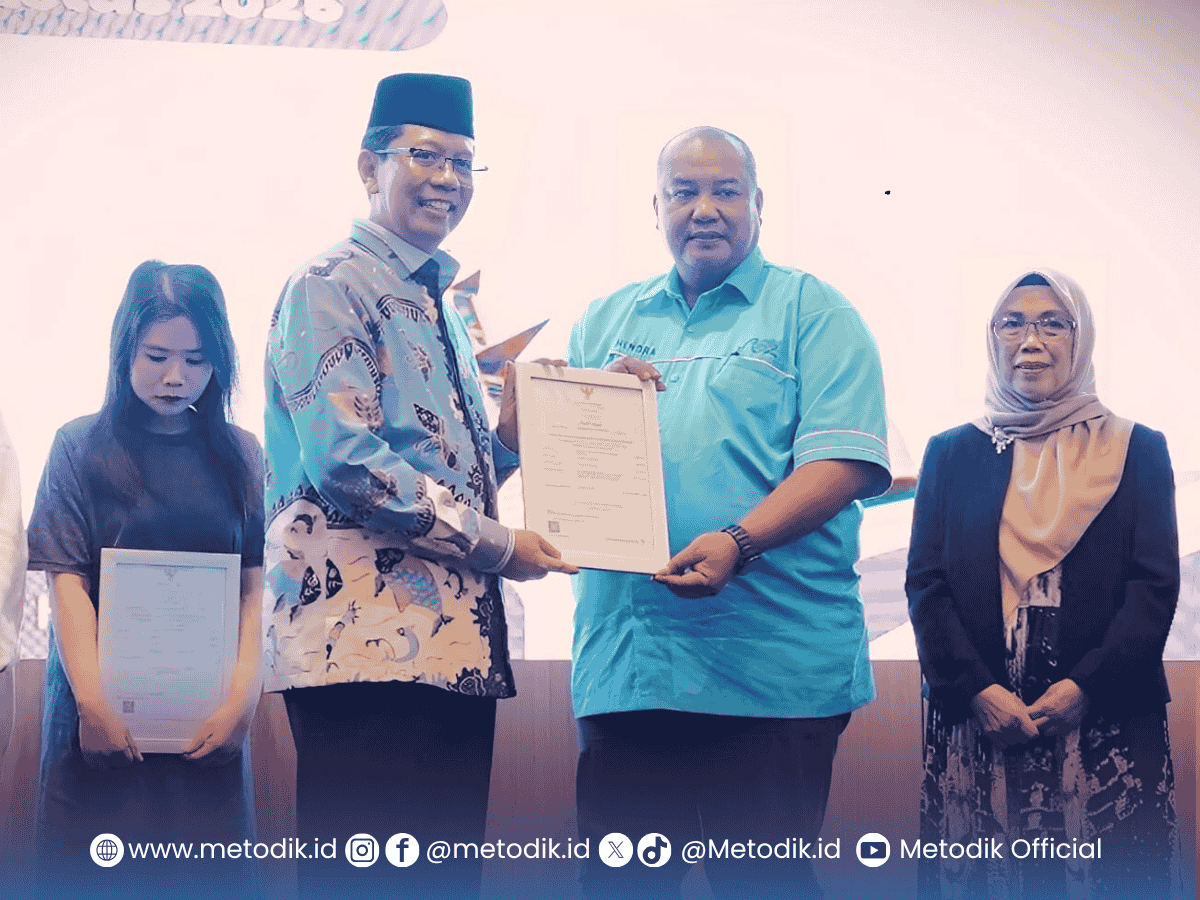 Rektor UIN RIL Bersama BPJPH dan Gubernur Serahkan Sertifikat Halal, Dorong Lampung Jadi Sentra Produk Halal
