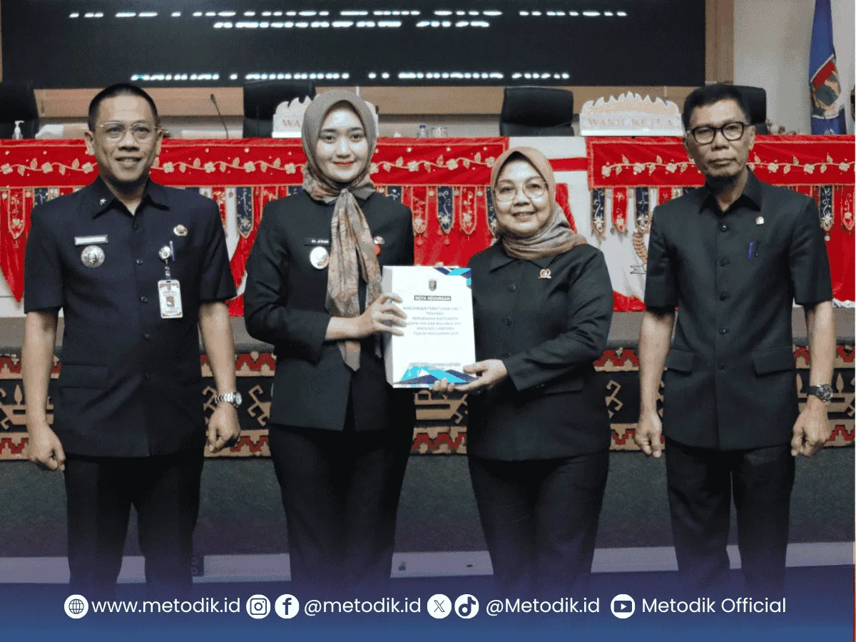 Pemprov Lampung Serahkan Dokumen Raperda Perubahan APBD Tahun Anggaran 2025 kepada DPRD Lampung